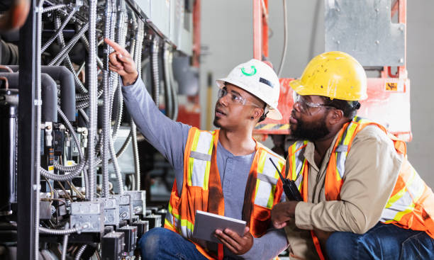 Best Affordable Emergency Electrician  in Pinehurst, TX